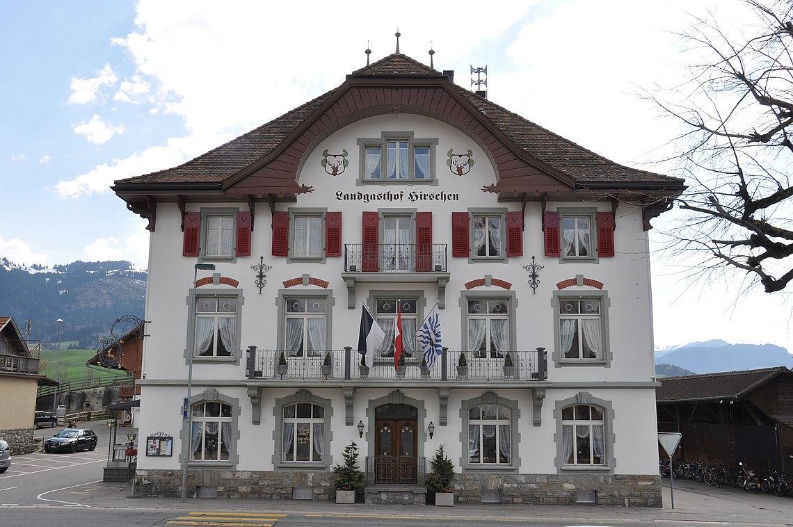 Hotel Hirschen Plaffeien Bagian luar foto